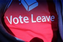 T-shirt that says Vote Leave supporting the choice for UK to leave the EU