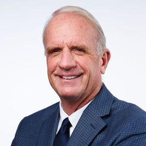 headshot of Dean Robert Hill on a white background