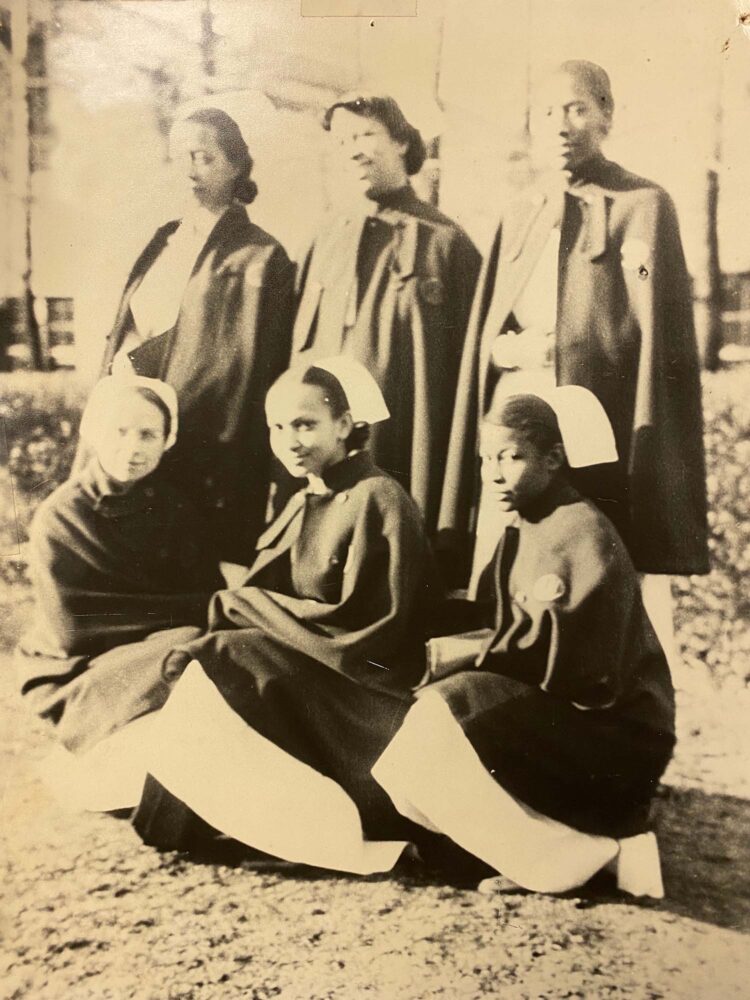 Photo: An old picture of five Black nurses.