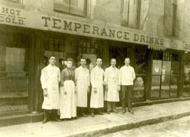Employees (1928)