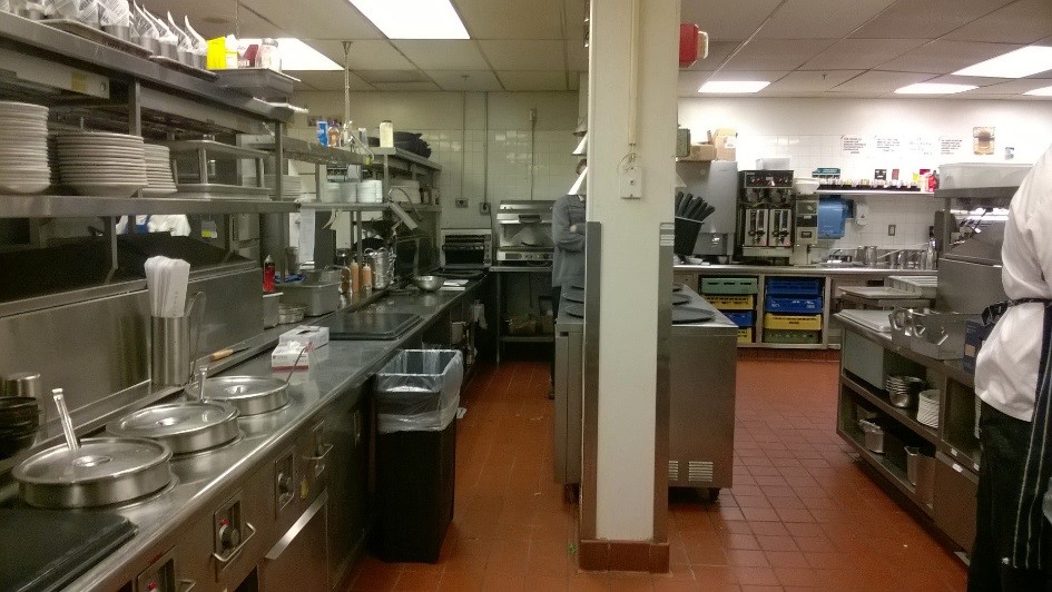 Brasserie Joe – The island pass is located in the middle of the kitchen (Hidden by pole). 