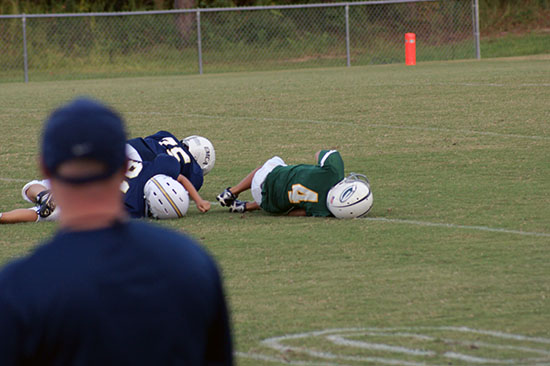 Could Pee Wee Football Lead To Brain Injury Bostonia Bu