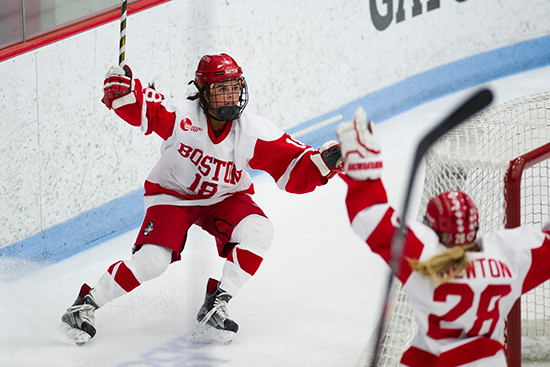 Women's Ice Hockey Falls in Beanpot Semifinals to Boston College