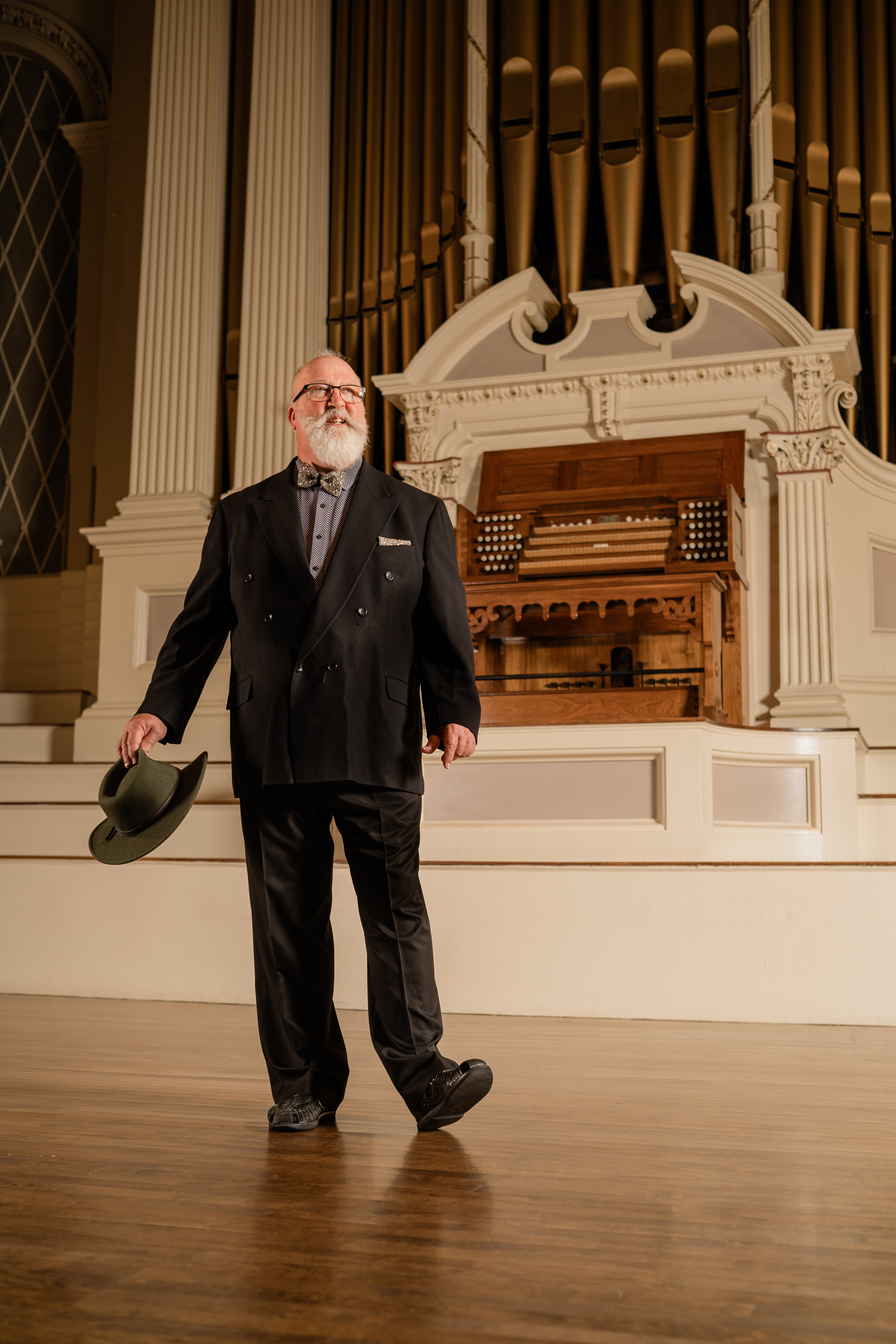 CFA alum and pipe organist Peter Krasinski in Mechanics Hall in Worcester, MA