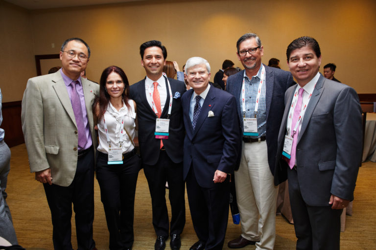 Department of Periodontology Holds Alumni Reception at AAP Annual