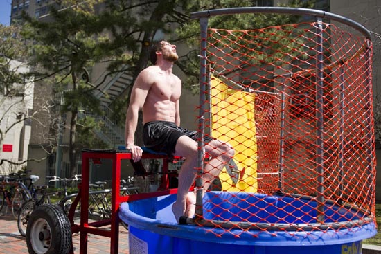 cu_11-3548-DUNK-001.jpg