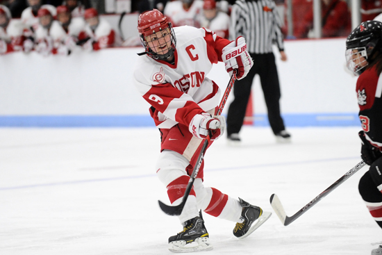 Boston University reaches Frozen Four for first time in 8 years