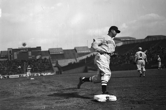 Jimmie Foxx, Boston Red Sox, Boston Braves, Braves Field, Nickerson Field, Boston University