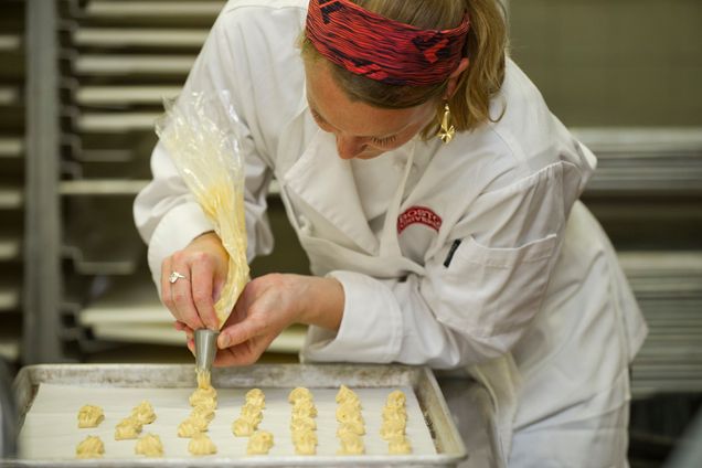 Boston University BU, Metropolitan College, culinary arts baking course, piping profiterole dough, gastronomy