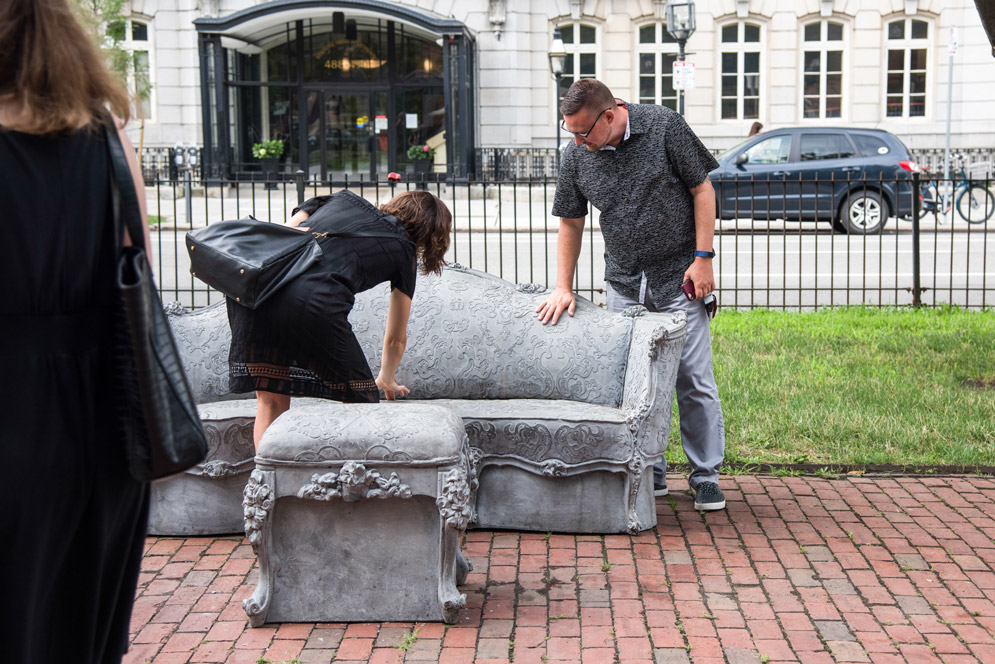 concret art installation 