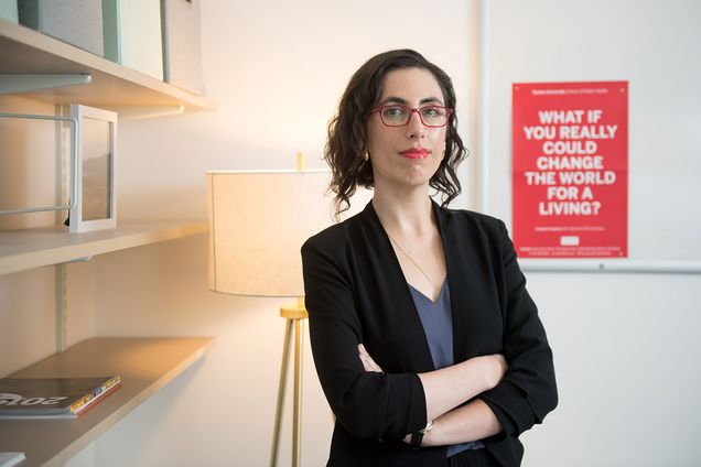 Portarit of Sarah Lipson in her office.