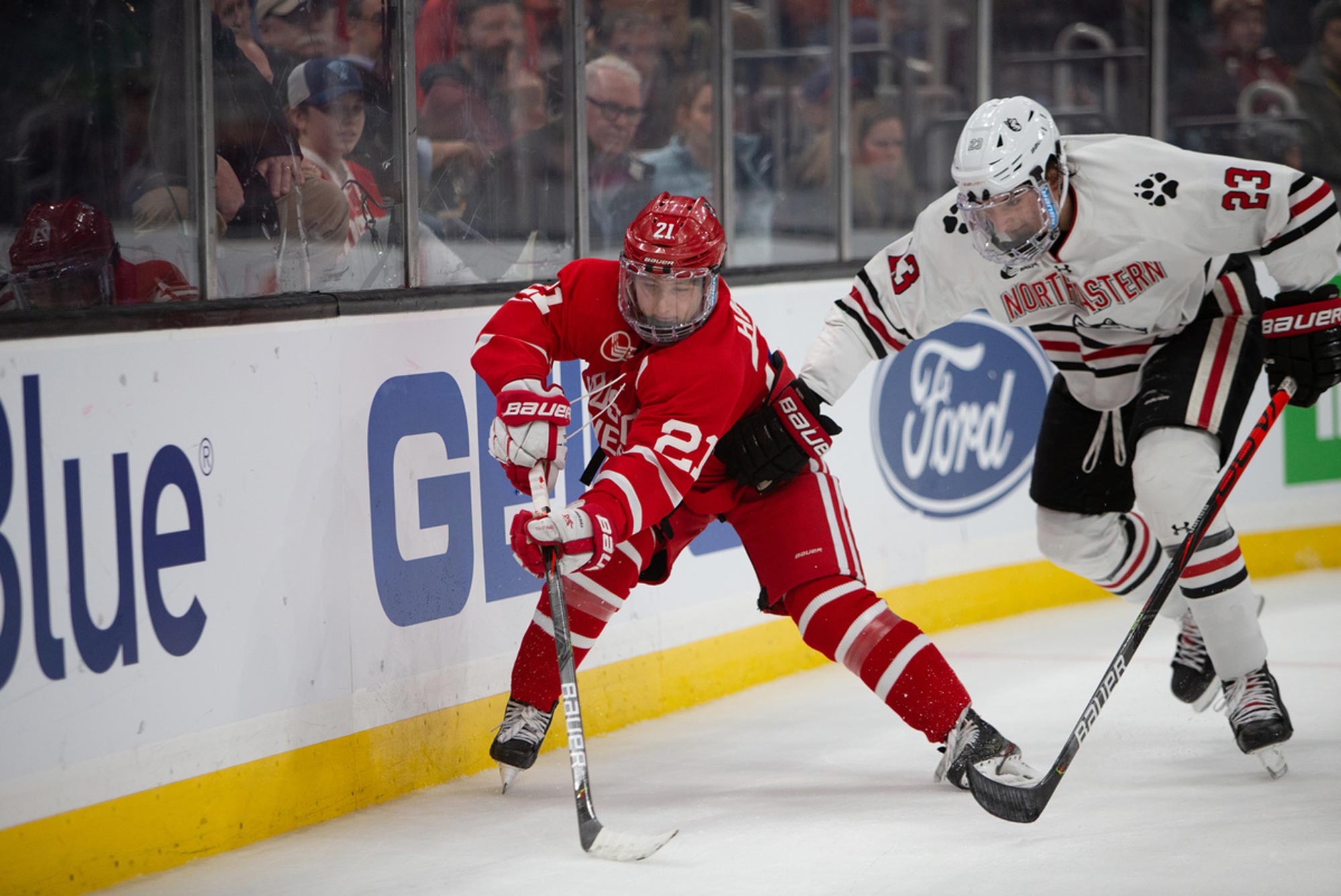 Four Men's Ice Hockey Terriers Ink Deals to Play Professionally