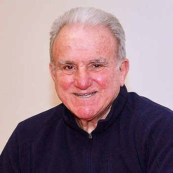A portrait photo of Stephen Kurkjian