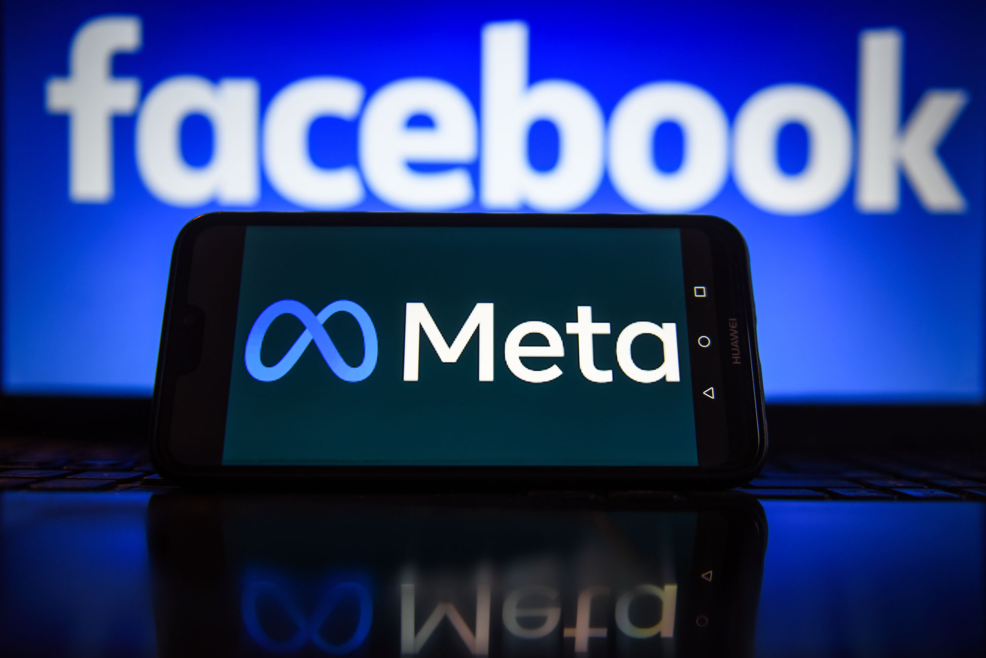 Experts Think Facebook's Metaverse Means The End Of The World