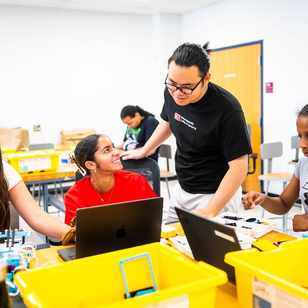 Photo: A picture of students during a design class