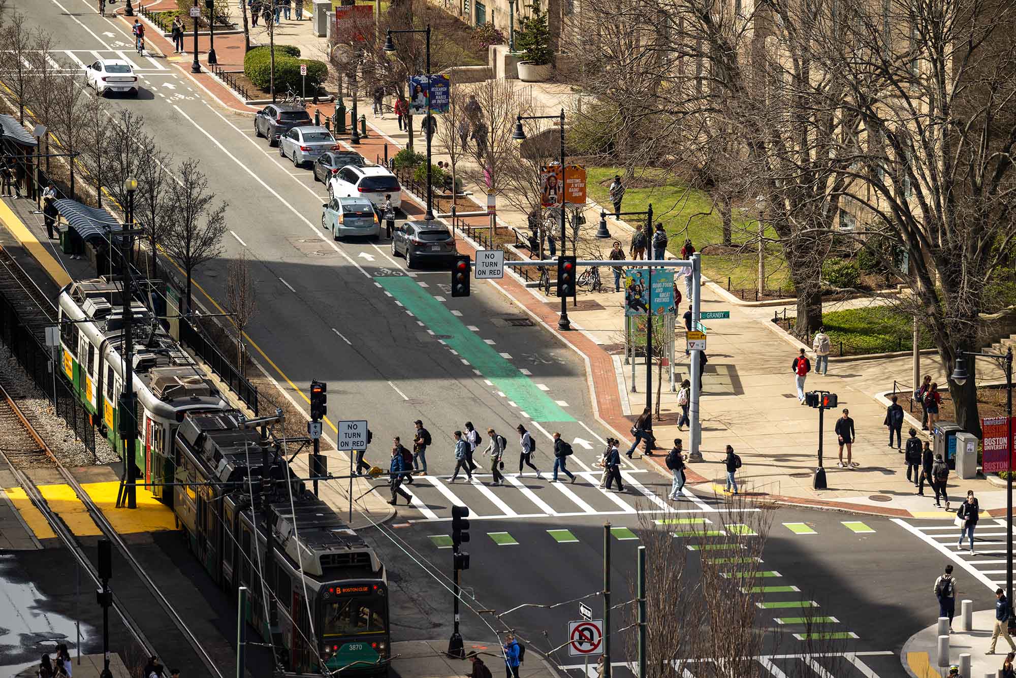Photo: Busy Commonwealth Avenue on a sunny day