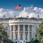 Photo: Exterior of the White House in Washington, DC on a sunny day