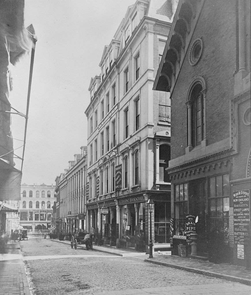 A black and white historical photo of 36 Bromfield St, Boston