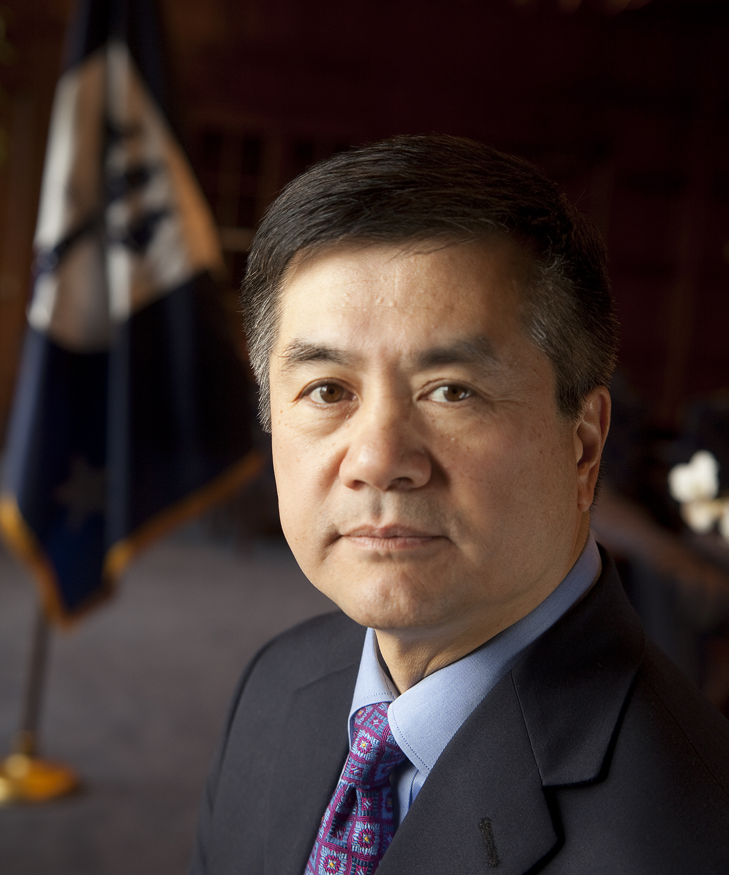 Gary Locke ('75)