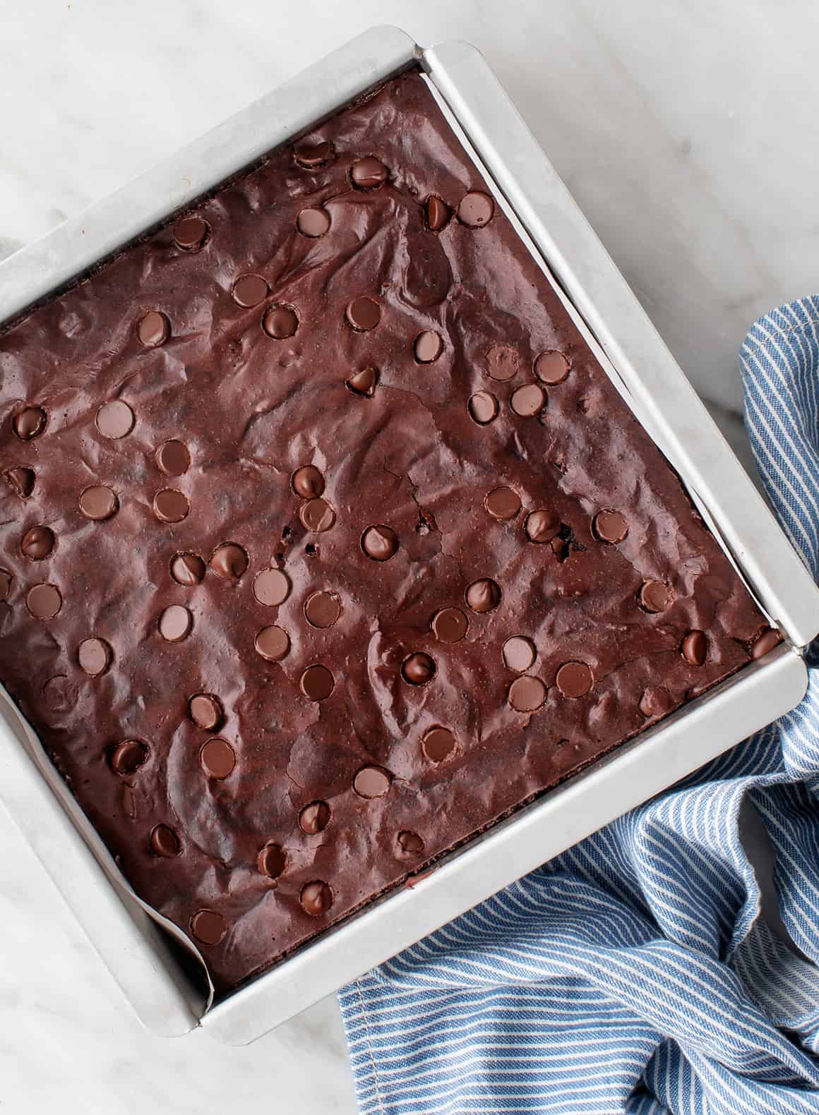 I am baking brownies in an 8x6x2 pan according to the label on the pan. The  instructions say to use an 8x8 pan. Do you think it will overflow? : r/ Baking