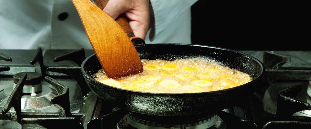 Jacques Pépin Gives Simple Lesson on Making the Perfect French Omelet