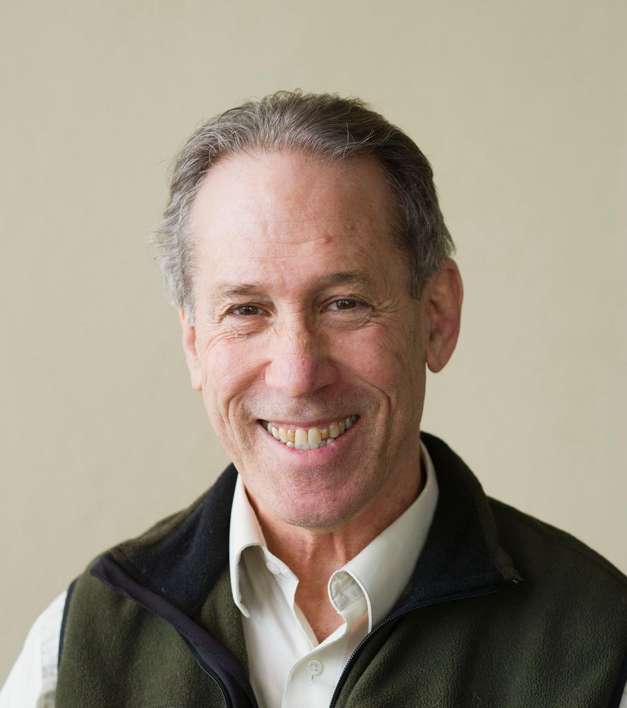 Headshot of Eric Braude