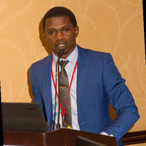 Headshot of Christian Mazimpaka