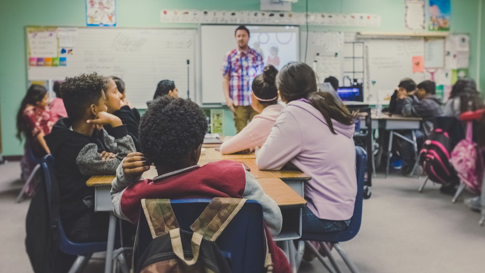 high-school-students-in-classroom
