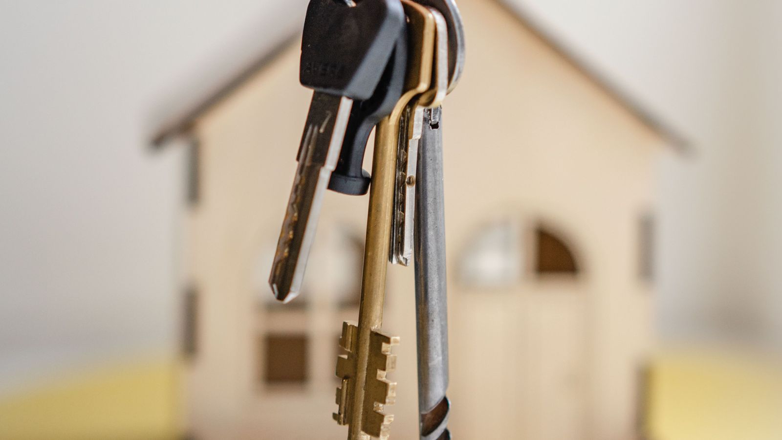 someone holding house keys